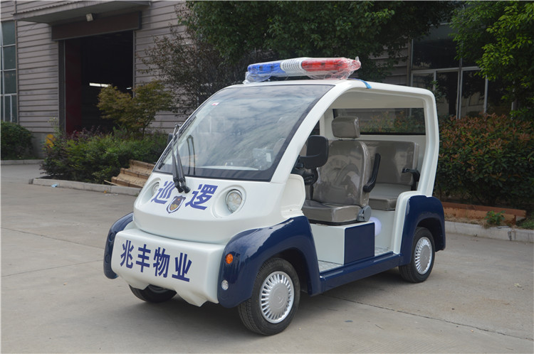 警用巡逻车.jpg