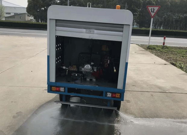 三轮高压清洗车.gif